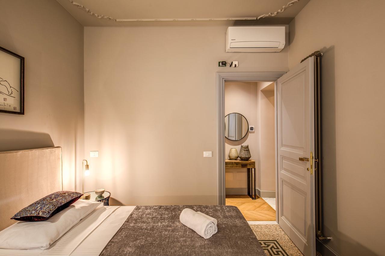Decharme Apartment With Terrace In Monti Rome Exterior photo
